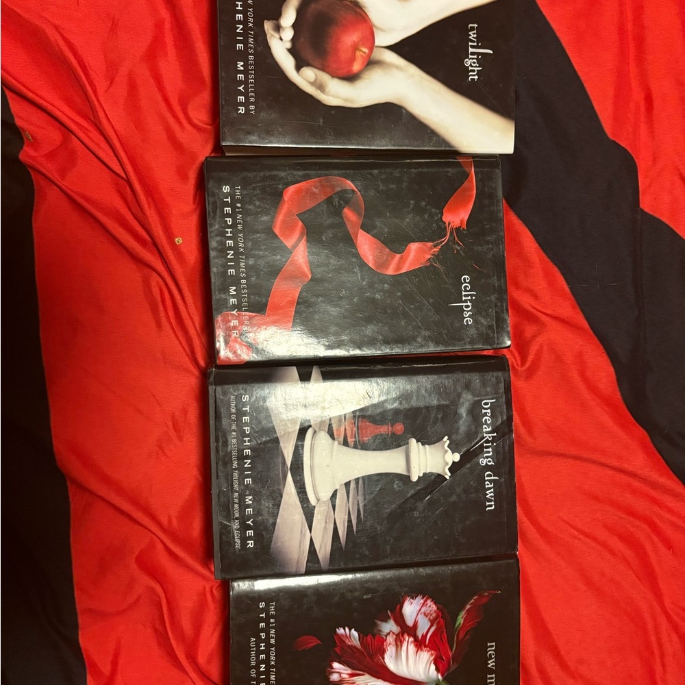 Twilight Saga Book Set by - Black and Red Covers